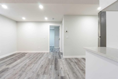 1153 Chinook Gate Bay Sw, Airdrie, AB - Indoor Photo Showing Other Room