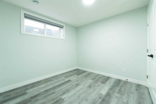 1153 Chinook Gate Bay Sw, Airdrie, AB - Indoor Photo Showing Other Room