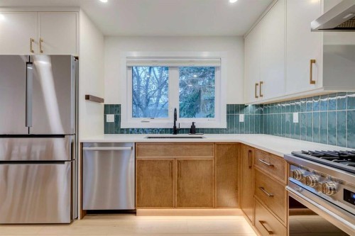 732 Lake Ontario Drive Se, Calgary, AB - Indoor Photo Showing Kitchen With Upgraded Kitchen