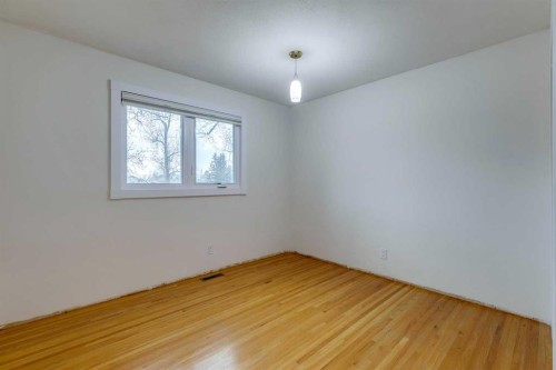 732 Lake Ontario Drive Se, Calgary, AB - Indoor Photo Showing Other Room