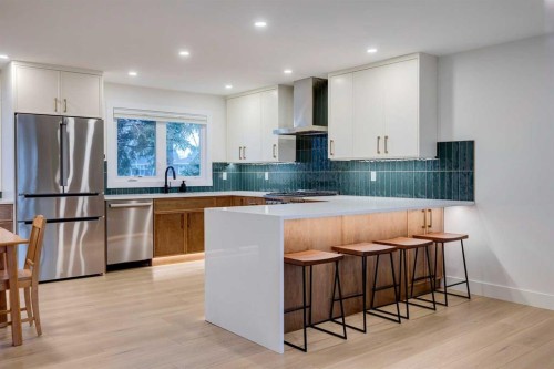 732 Lake Ontario Drive Se, Calgary, AB - Indoor Photo Showing Kitchen