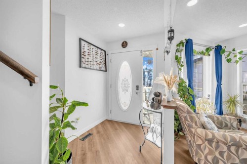 300 Taracove Estate Drive Ne, Calgary, AB - Indoor Photo Showing Other Room