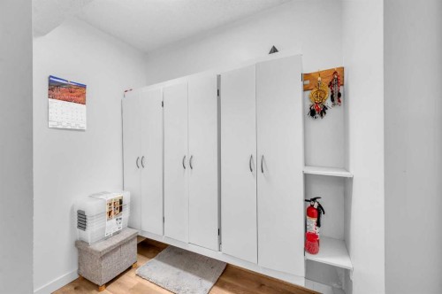 300 Taracove Estate Drive Ne, Calgary, AB - Indoor Photo Showing Other Room