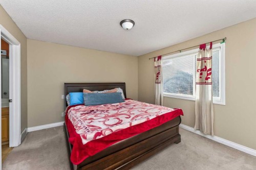 263 Citadel Meadow Grove Nw, Calgary, AB - Indoor Photo Showing Bedroom