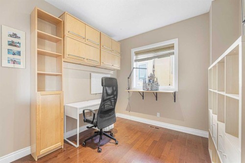 10 Tusslewood Heights Nw, Calgary, AB - Indoor Photo Showing Office