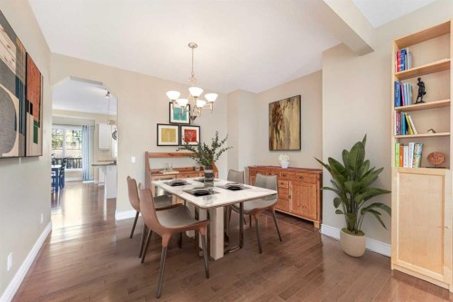 10 Tusslewood Heights Nw, Calgary, AB - Indoor Photo Showing Dining Room