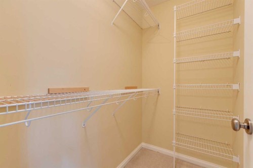 826 18 Avenue Nw, Calgary, AB - Indoor With Storage