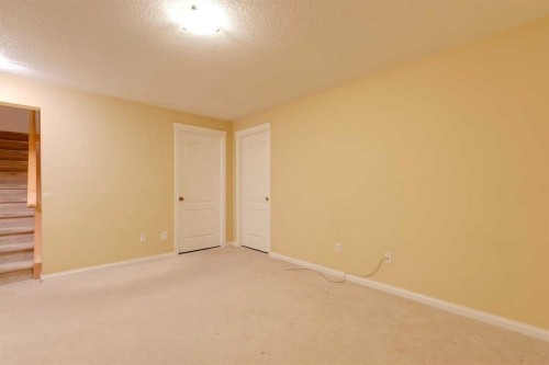 826 18 Avenue Nw, Calgary, AB - Indoor Photo Showing Other Room