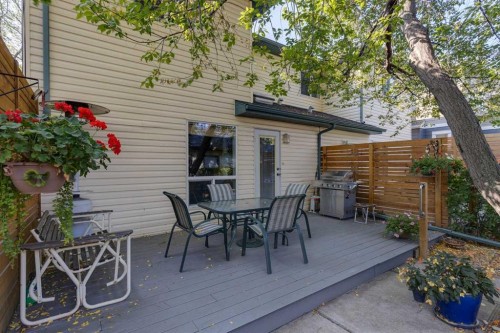 826 18 Avenue Nw, Calgary, AB - Outdoor With Deck Patio Veranda With Exterior