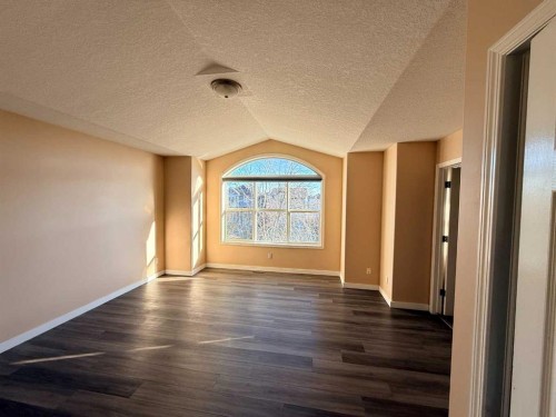 672 Taradale Drive Ne, Calgary, AB - Indoor Photo Showing Other Room
