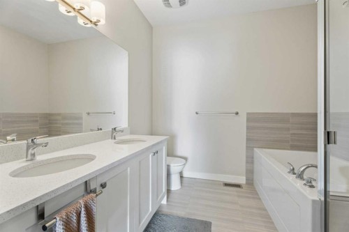 1191 Channelside Drive Sw, Airdrie, AB - Indoor Photo Showing Bathroom