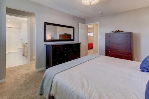 3111 Breen Crescent Nw, Calgary, AB - Indoor Photo Showing Bedroom