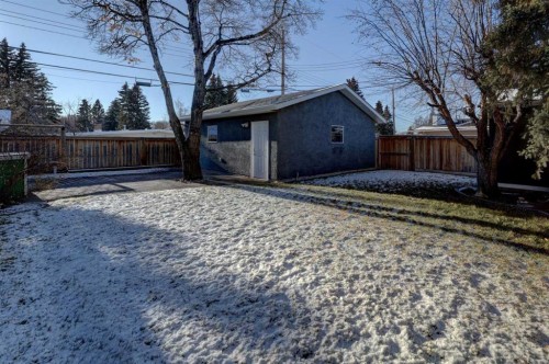 3111 Breen Crescent Nw, Calgary, AB - Outdoor