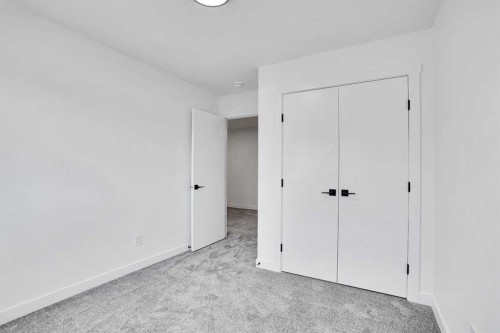 59 Baysprings Terrace Sw, Airdrie, AB - Indoor Photo Showing Other Room