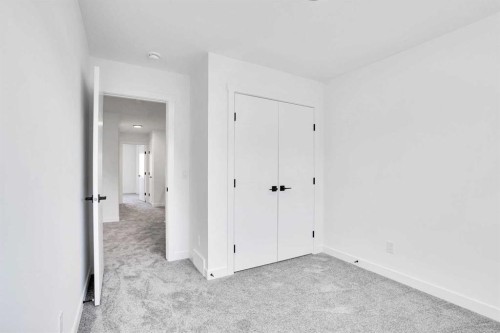 59 Baysprings Terrace Sw, Airdrie, AB - Indoor Photo Showing Other Room