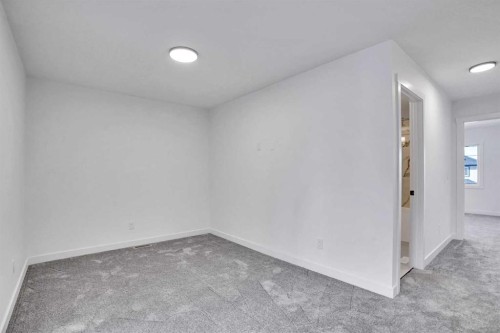 59 Baysprings Terrace Sw, Airdrie, AB - Indoor Photo Showing Other Room