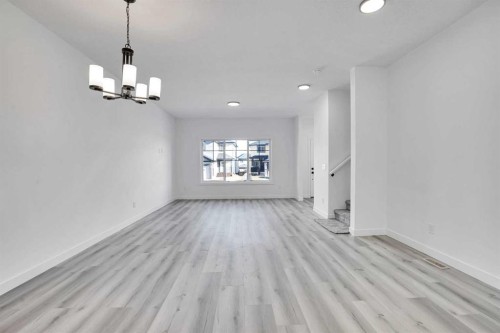 59 Baysprings Terrace Sw, Airdrie, AB - Indoor Photo Showing Other Room