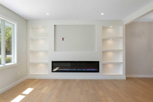 924 Canna Crescent Sw, Calgary, AB - Indoor With Fireplace