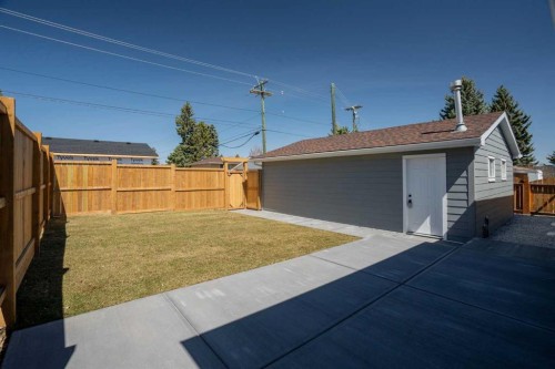 924 Canna Crescent Sw, Calgary, AB - Outdoor