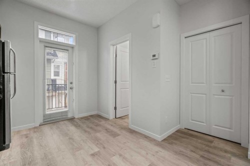 39 New Brighton Point Se, Calgary, AB - Indoor Photo Showing Other Room
