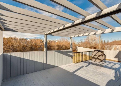 37 Cimarron Meadows Bay, Okotoks, AB - Outdoor