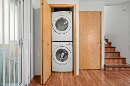 6938 Laguna Way Ne, Calgary, AB - Indoor Photo Showing Laundry Room