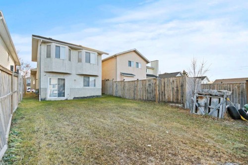 6938 Laguna Way Ne, Calgary, AB - Outdoor
