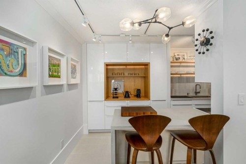 71D-231 Heritage Drive Se, Calgary, AB - Indoor Photo Showing Other Room