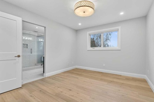 3704 58 Avenue Sw, Calgary, AB - Indoor Photo Showing Other Room