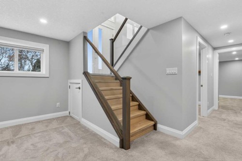 3704 58 Avenue Sw, Calgary, AB - Indoor Photo Showing Other Room