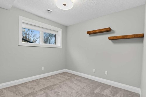 3704 58 Avenue Sw, Calgary, AB - Indoor Photo Showing Other Room