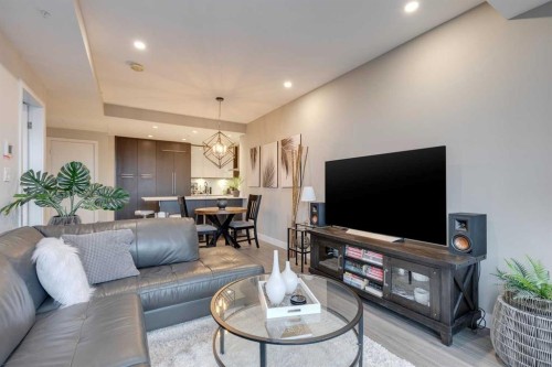 801-930 16 Avenue Sw, Calgary, AB - Indoor Photo Showing Living Room