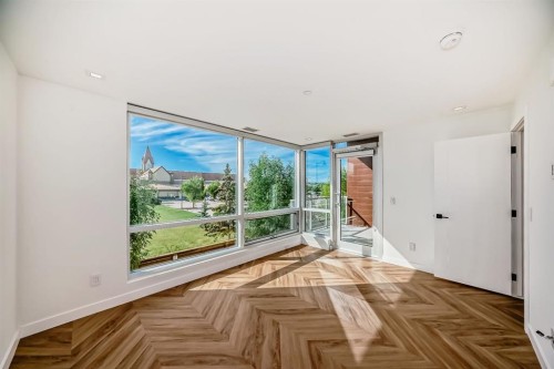 112-8445 Broadcast Avenue Sw, Calgary, AB - Indoor