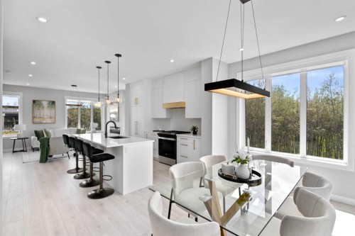 501-8155 8 Avenue Sw, Calgary, AB - Indoor