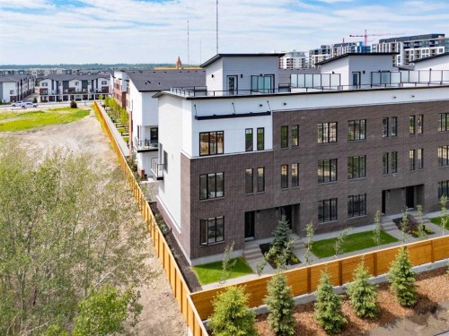 501-8155 8 Avenue Sw, Calgary, AB - Outdoor With Balcony