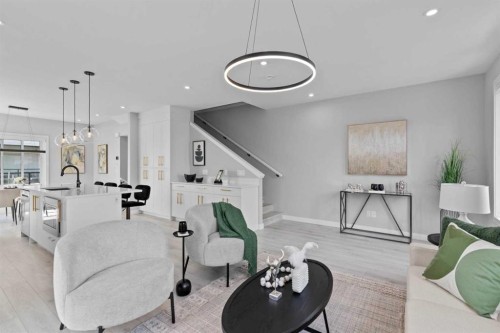 501-8155 8 Avenue Sw, Calgary, AB - Indoor