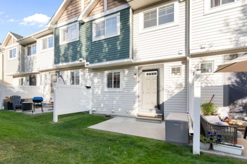 90 Pantego Lane Nw, Calgary, AB - Outdoor