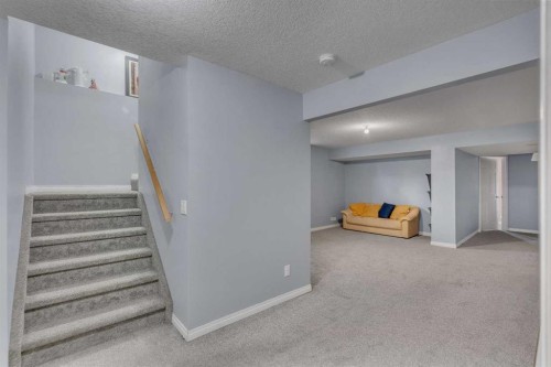 6 Morningside Landing Sw, Airdrie, AB - Indoor Photo Showing Other Room