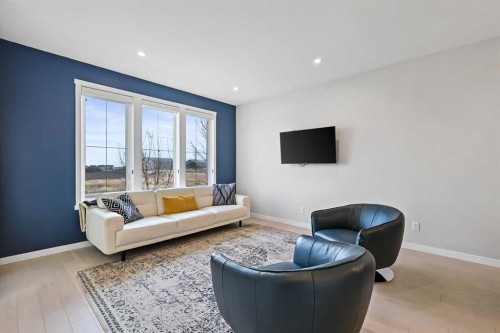 709 Marine Drive Se, Calgary, AB - Indoor Photo Showing Living Room