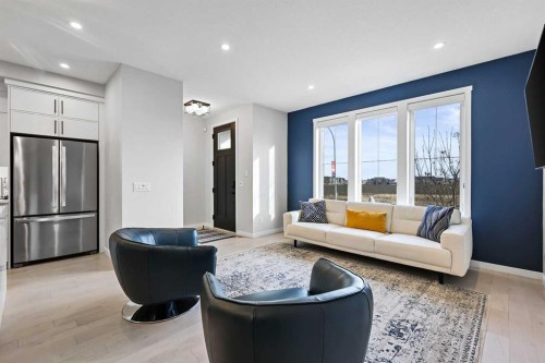 709 Marine Drive Se, Calgary, AB - Indoor Photo Showing Living Room