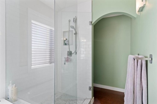 27 Gleneagles Terrace, Cochrane, AB - Indoor Photo Showing Bathroom