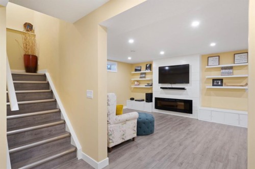 27 Gleneagles Terrace, Cochrane, AB - Indoor With Fireplace