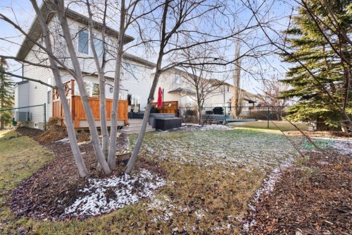 27 Gleneagles Terrace, Cochrane, AB - Outdoor