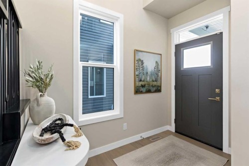 28 Southborough Lane, Cochrane, AB - Indoor Photo Showing Other Room