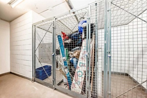 624 14 Avenue Sw, Calgary, AB - Indoor