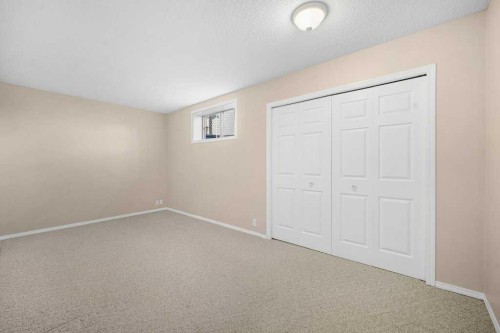 58 Chaparral Close Se, Calgary, AB - Indoor Photo Showing Other Room