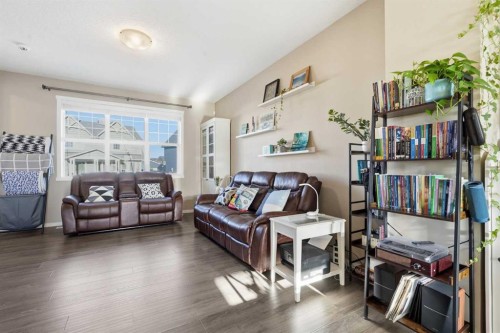 17 Auburn Meadows Link Se, Calgary, AB - Indoor Photo Showing Living Room