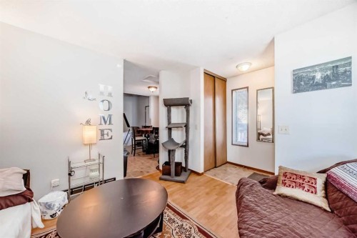 27 Martinview Crescent Ne, Calgary, AB - Indoor