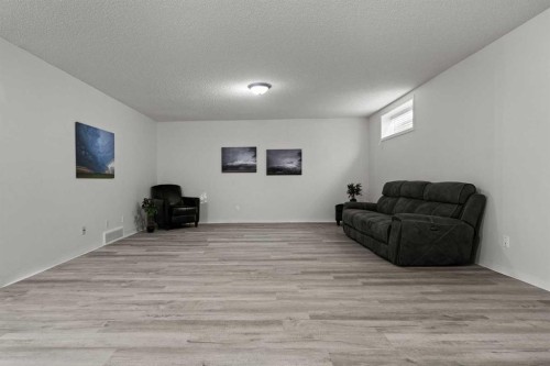 49 Somerside Close Sw, Calgary, AB - Indoor