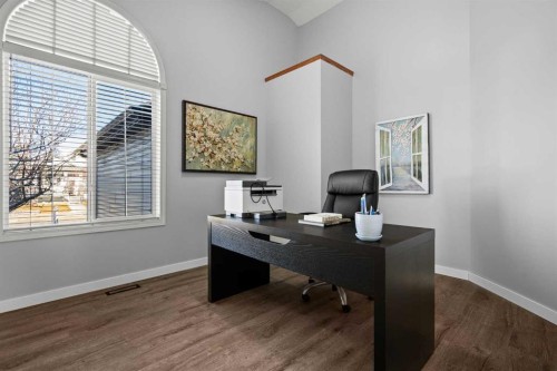 49 Somerside Close Sw, Calgary, AB - Indoor Photo Showing Office